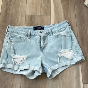 Hollister low rise boyfriend short size 30
